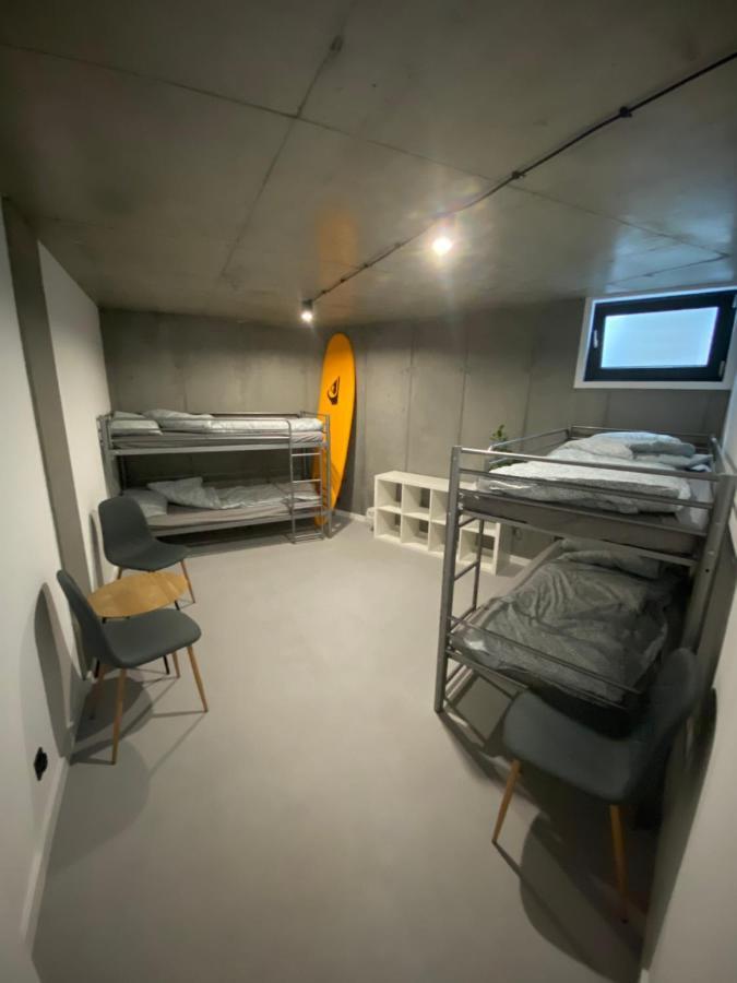 Industrialna Piwnica Hostel Гданськ Екстер'єр фото